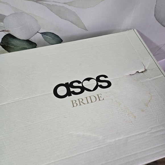 ASOS | Curve Beatrice Bardot Drape Wedding Dress in Ivory (off white) sz 12 - Picture 12 of 13